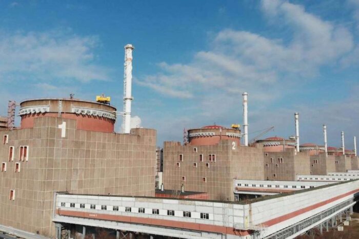 Compania energetică Energoatom: ”Explozii la Centrala nucleară Zaporojie. Generatoarele vor funcționa 15 zile”