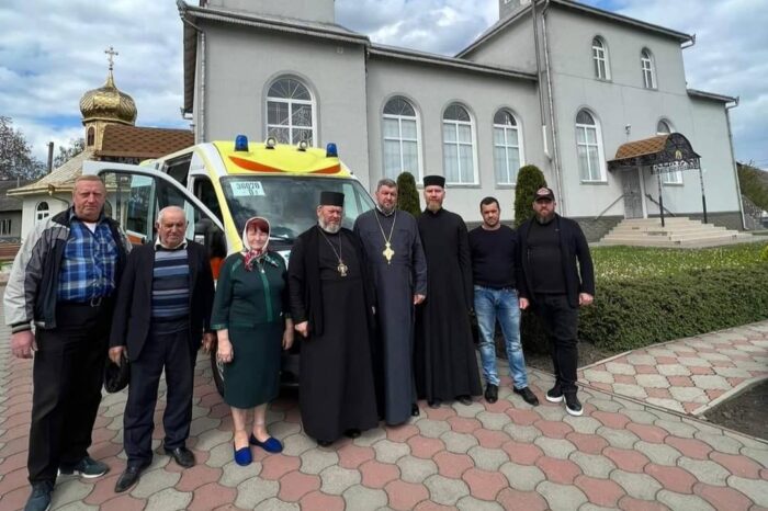 Credincioșii din comuna Noua Suliță au achiziționat o ambulanță pentru necesitățile Forțelor Armate ale Ucrainei