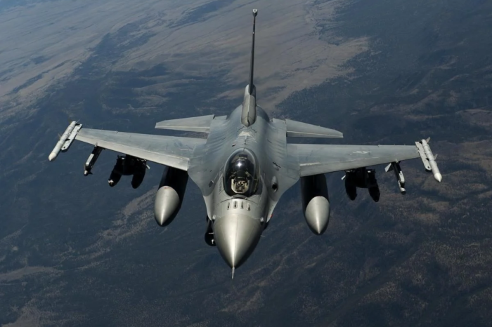 Ucraina și alte 11 țări au semnat un memorandum privind instruirea piloților pe avioane F-16