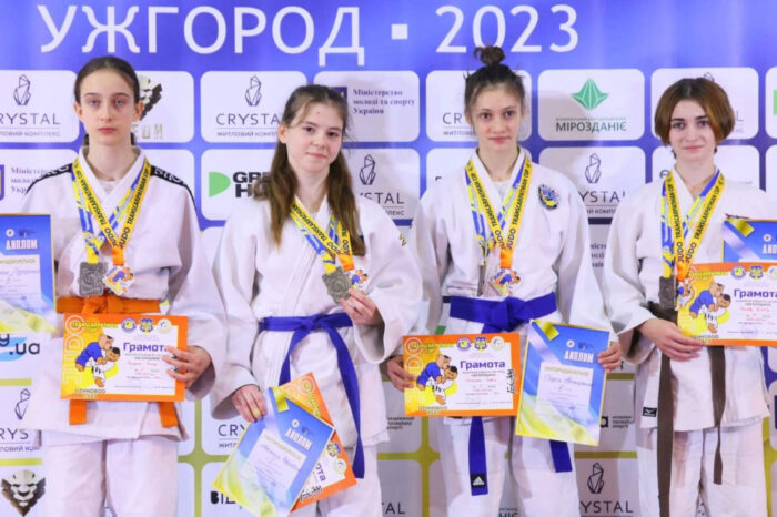 Medalii pentru tinerii judocani din regiunea Cernăuți