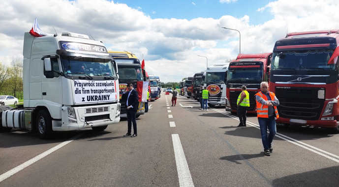 Mediul de afaceri din Ucraina cere interzicerea grevelor la frontiere