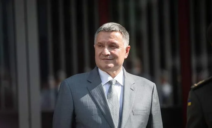 Fostul ministru de Interne Arsen Avakov a început să cultive alune în regiunea Transcarpatia