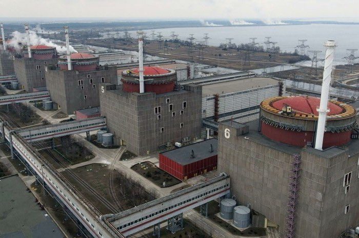 Agenția de Energie Atomică confirmă lovirea centralei nucleare Zaporijie de trei drone de atac