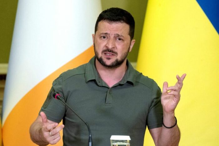 Volodimir Zelenski a semnat legea care reduce vârsta de mobilizare militară în Ucraina de la 27 la 25 de ani