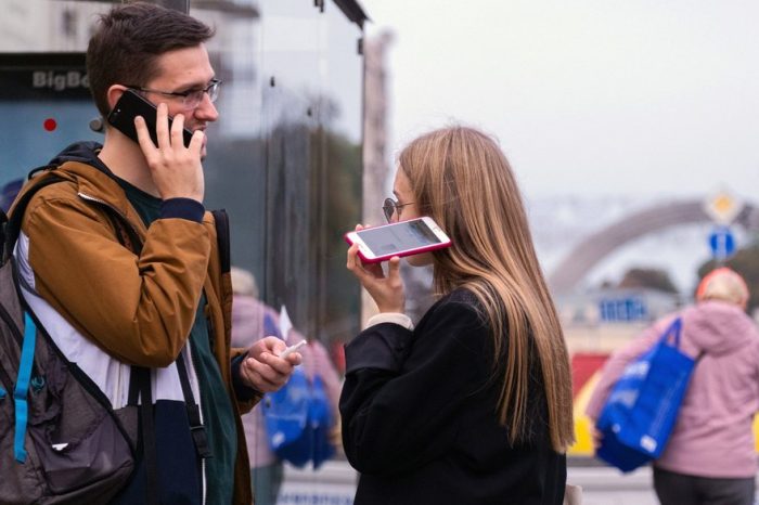 Zelenski a semnat o lege privind o zonă unică de roaming cu UE. Ce va oferi aceasta