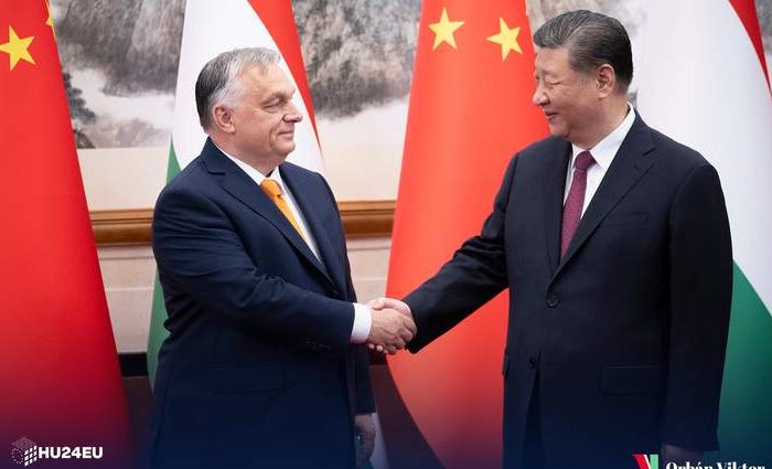 Viktor Orban a sosit în China