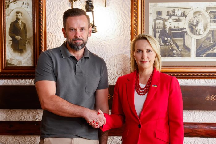 Bridget Anne Brink, ambasadoarea Statelor Unite în Ucraina, se află într-o vizită de lucru în Transcarpatia