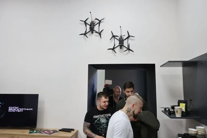 La Lviv a început recrutarea pentru primele Forțe ale Sistemelor de Drone în noul centru de recrutare