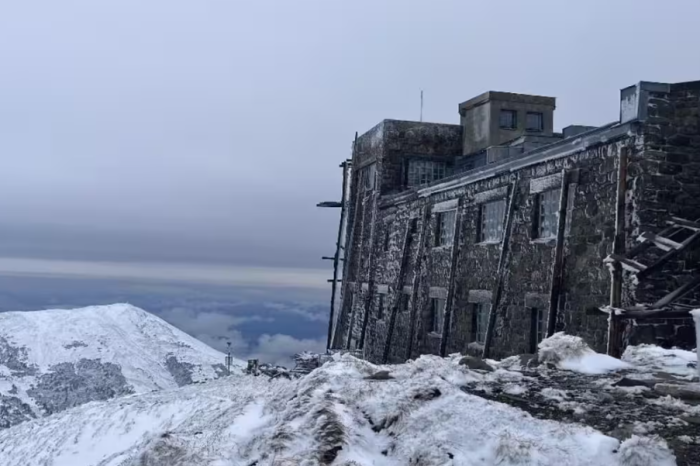 „Iarnă adevărată”: în zona de munte înaltă a Carpaților a nins din nou