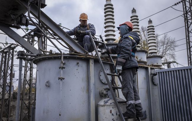 Din cauza bombardamentelor rusești, în 6 regiuni din Ucraina au loc întreruperi în alimentarea cu energie electrică