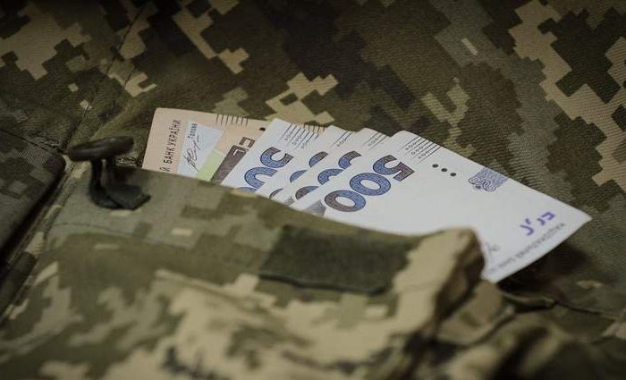 Militarilor li s-a permis să decidă cine va primi plățile în caz de capturare