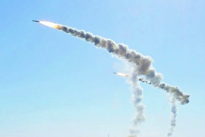 Explozii puternice la Kiev după ce Rusia a lansat opt rachete asupra teritoriului ucrainean