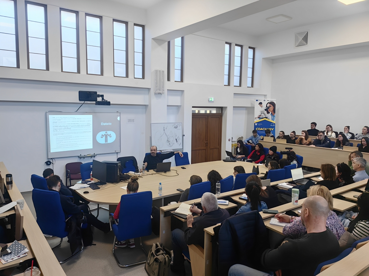Prelegere susținută studenților universității sucevene